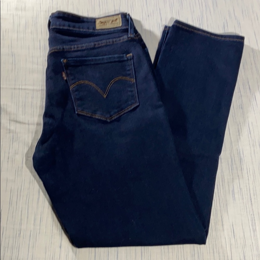 Levi’s Mid Rise Skinny Dark Wash Jeans 8 Short